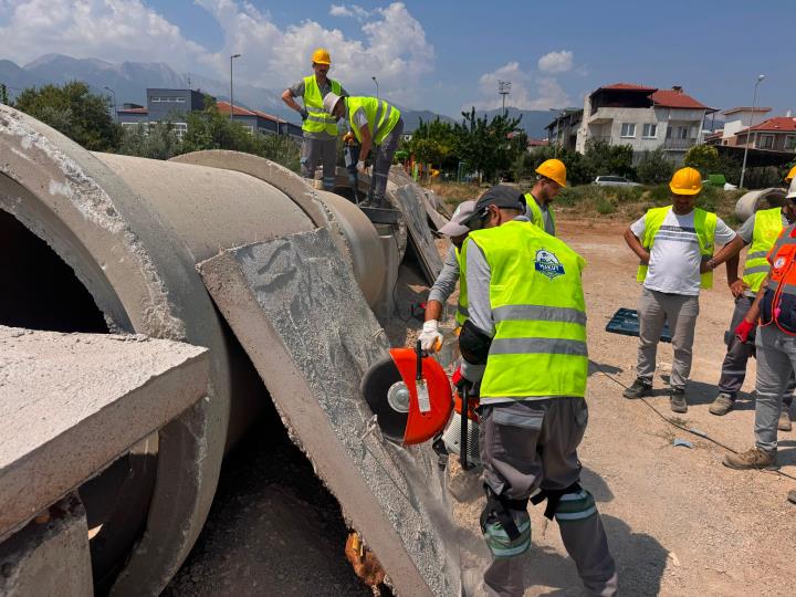 Merkezefendi Enkazda Arama Kurtarma Eğitim Alanı’nda Afetlere Hazırlık Sürüyor